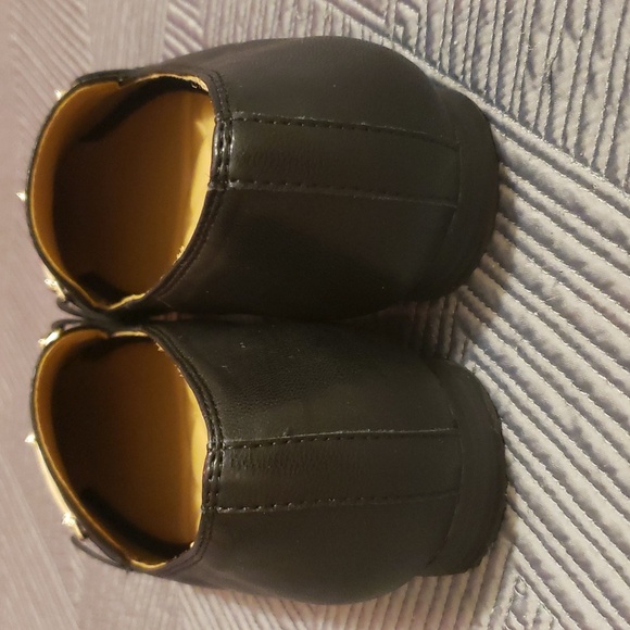 Rachel Zoe 8.5 black loafers for women with silver tone hardware